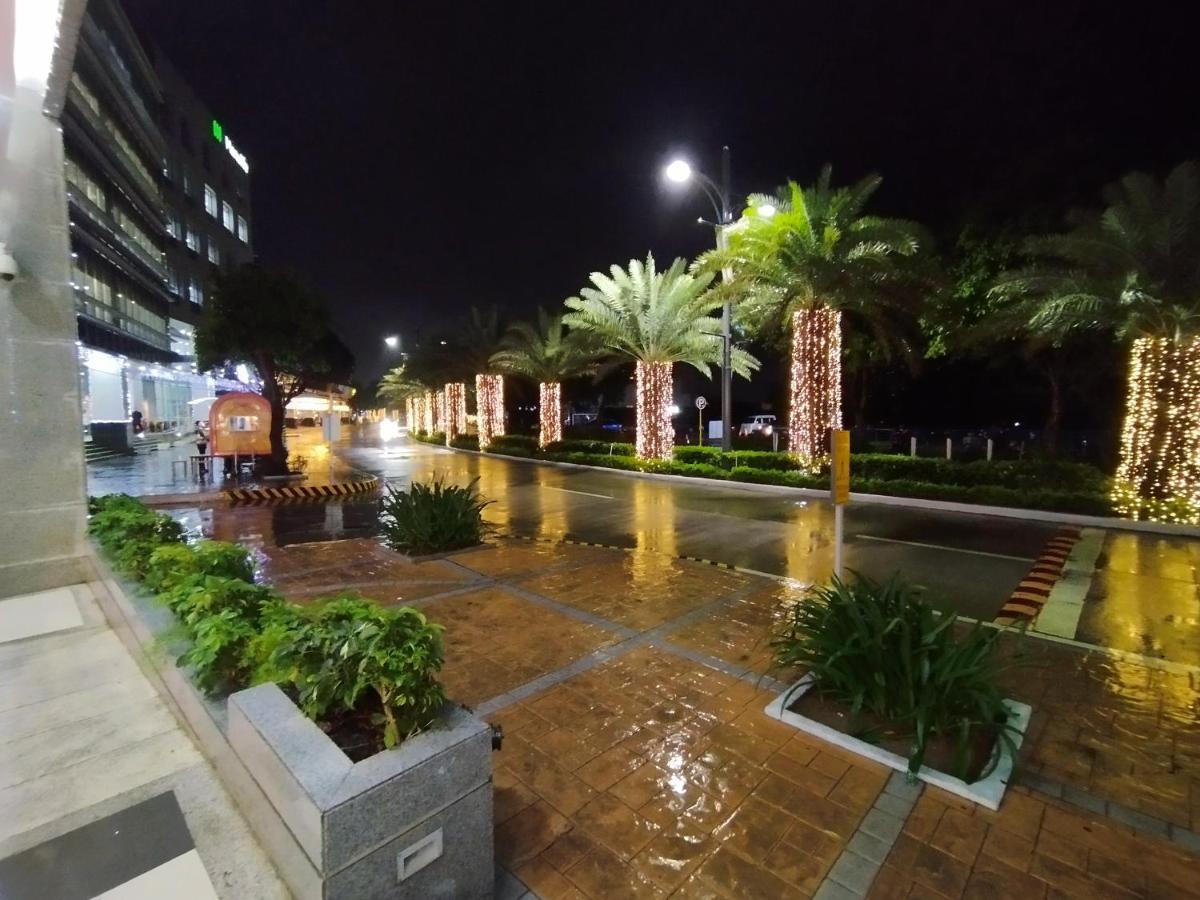 Mactan Newtown Seaview Condo By Fjcivo 麦克坦 外观 照片