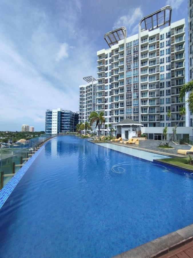 Mactan Newtown Seaview Condo By Fjcivo 麦克坦 外观 照片