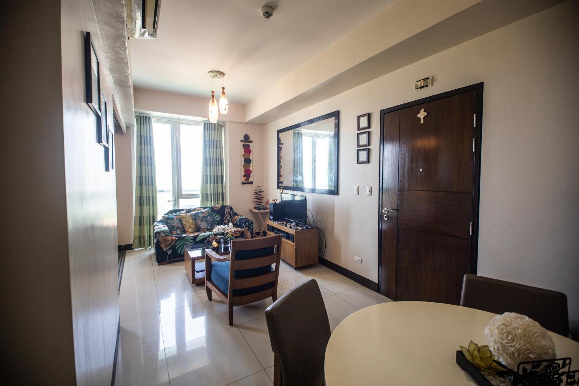 Mactan Newtown Seaview Condo By Fjcivo 麦克坦 外观 照片